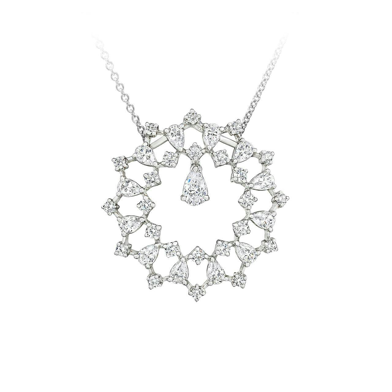 18k white gold diamond pendant pear shape wreath shape
